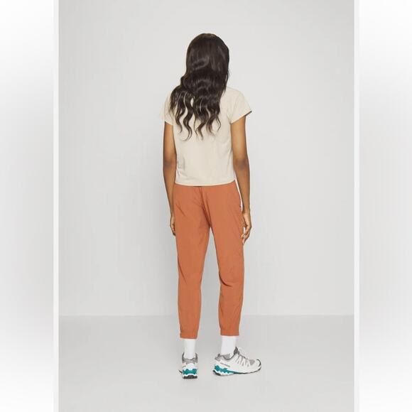 ATHLETA BROOKLYN HEIGHTS HIGH RISE JOGGER Size 12 - Picture 4 of 13